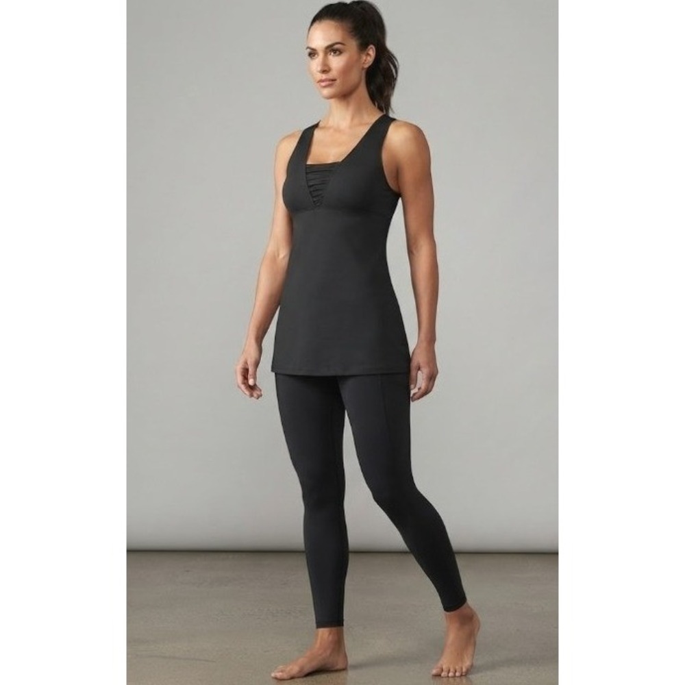 Athleta Yoga V-Neck Built-in Bra Tank Top Women 32B Black Ruched Activewear EUC - Picture 2 of 15